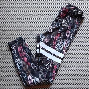 Stronger athletic leggings - SMALL